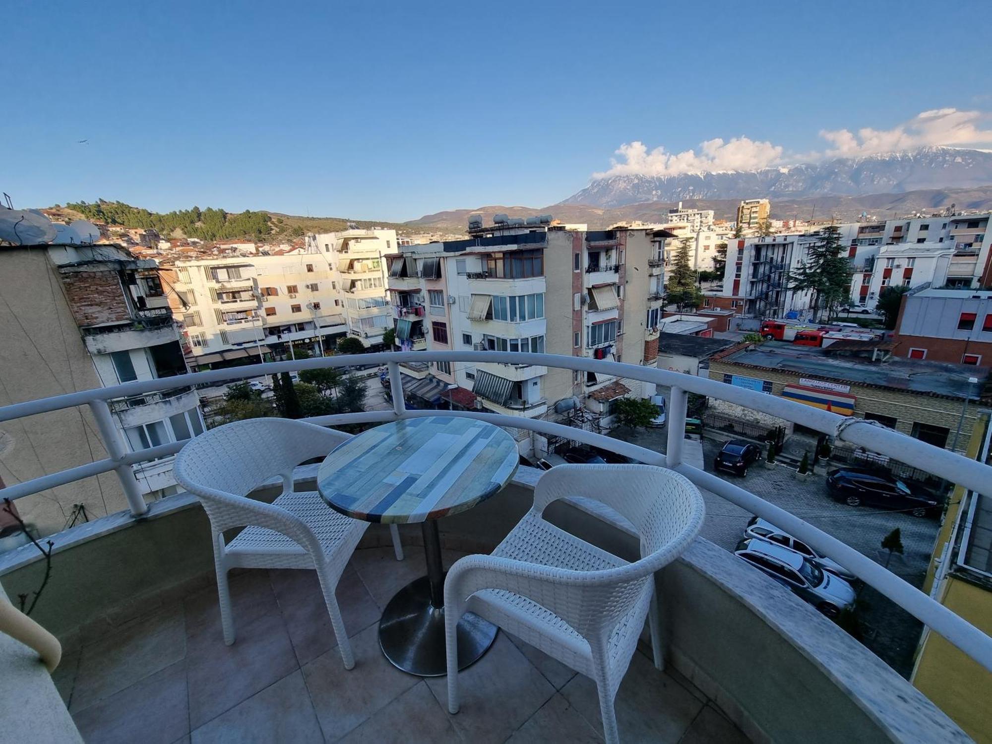 Kc Apartment Берат Экстерьер фото